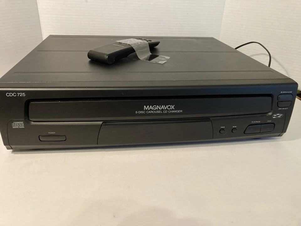 Magnavox 5 Disc CD Changer. CDC 725. Tested. With Remote. - Image 1 of 4