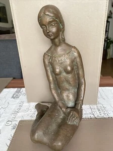 Achatit Figur sitzende Frau - Bild 1 von 7