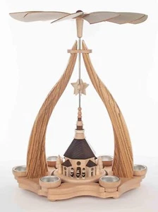 Pirámide de mesa Currende con iglesia de Seiffen y velas de té HxLxB 47,5x34x34cm - Imagen 1 de 1