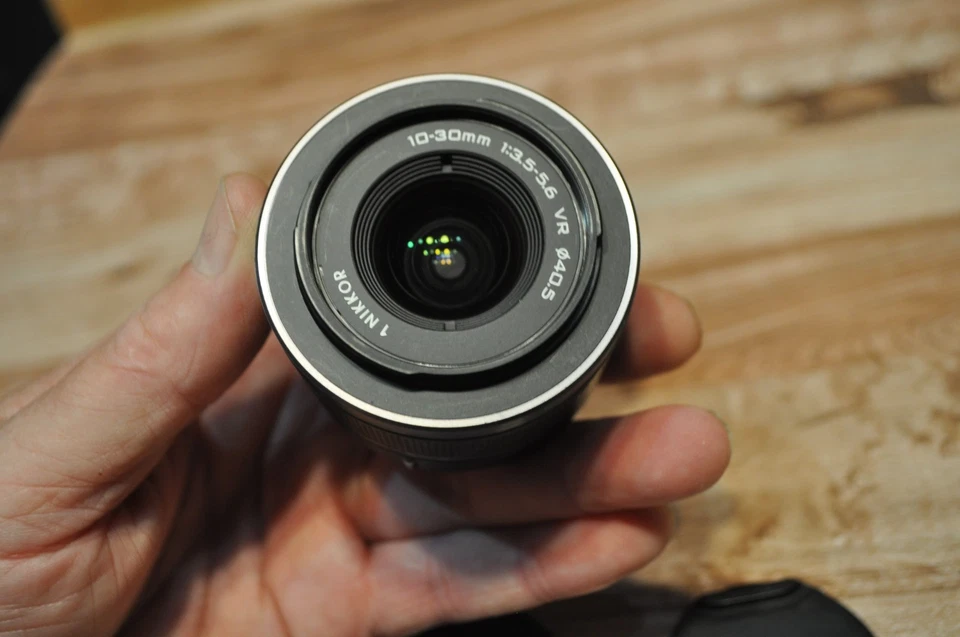 Lente de cámara NIKON 1 nikkor 10-30 mm f/3,5-5,6 J1 J2 J3 J4 J5 ERROR DE LENTE vendido ASIS Foto 1 de 4