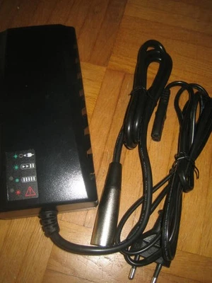 E-Bike Ladegerät - Kalkhof Impulse Derby Cycle 36V! NEU! - Bild 1 von 4