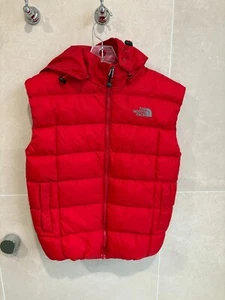 THE NORTH FACE Vest Size 12 Polyester RED A51X F12 with hood - Picture 1 of 3