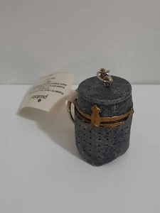 Portachiavi Elmo Medioevo Cilindro Resina 4cm - Gift Regalo Gotico - Foto 1 di 1