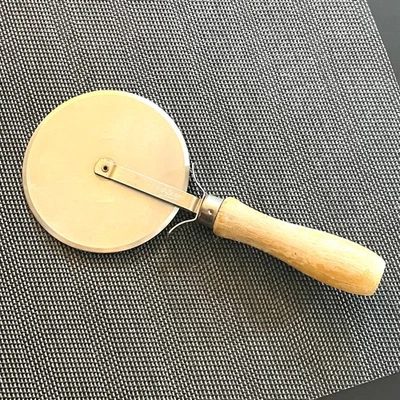 9" Wood Handle  4" Wheel Steel USA Pastry Pizza Rollar Cutter ATECO - Image 1 of 2