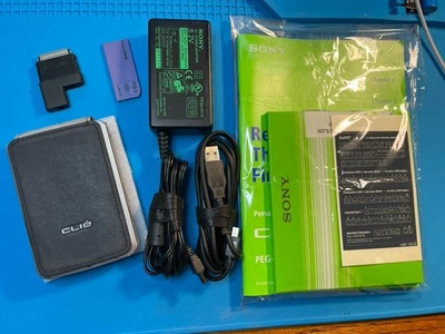 Sony Clie PEG-SJ20 Personal Entertainment Organizer - Working, New Battery - Image 1 of 4