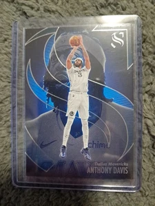 2024-25 Panini Silhouette Basketball Anthony Davis #25 - Bild 1 von 2