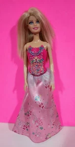 Barbie Mattel, Prinzessin in rosa! - Bild 1 von 5