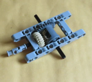 Lego Technic Differential Gears, Axles and Surround 62821 6589 64178 61903 - Picture 1 of 2