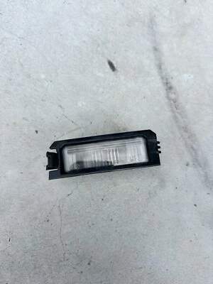 2021-2024 HYUNDAI VENUE REAR BUMPER LEFT SIDE LICENSE PLATE LIGHT LAMP OEM - Image 1 of 4