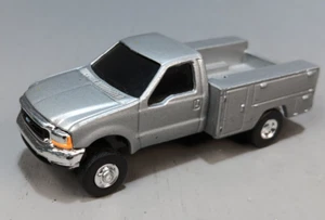 ERTL 1/64 MOBILE REPAIR FORD F350 SERVICE TRUCK DUALLY FARM CONSTRUCTION SILVER - Picture 1 of 5