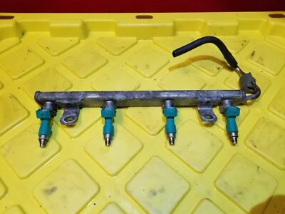 07 - 12 Nissan Sentra Fuel Rail w/ Injectors 2.0L OEM - Image 1 of 4