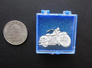 Vintage Motorcycle Lapel Pin – Detailed Silver-Tone Metal – Classic Chopper - Picture 1 of 6