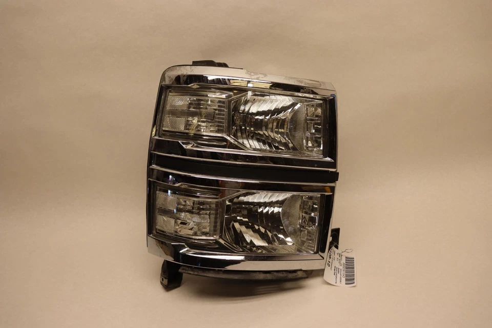 FARO CONDUCTOR IZQUIERDO CHEVY SILVERADO 1500 2014-2015 RECAMBIO Foto 1 de 4