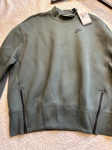 Nike tech Women's Sweatshirt with Zippered Side Pockets size XS [COPY] - Picture 1 of 7