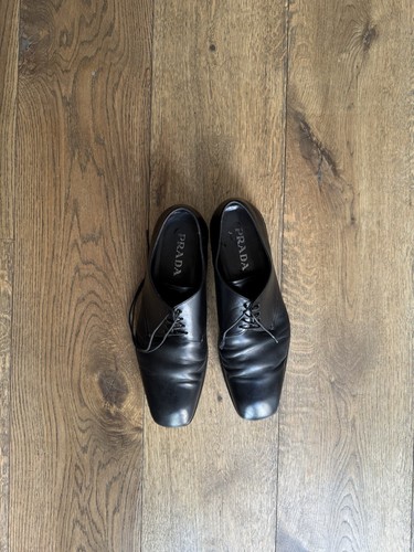 Scarpe formali Prada