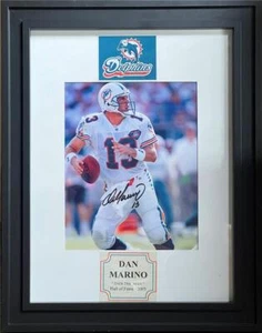 Autogramm Dan Marino gerahmtes Foto Miami Dolphins Football Sport NFL HOF - Bild 1 von 2