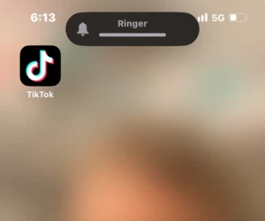 Apple iPhone 13 - 128GB - Różowy ma pobrany TikTok. Bez pęknięć  - Zdjęcie 1 z 2