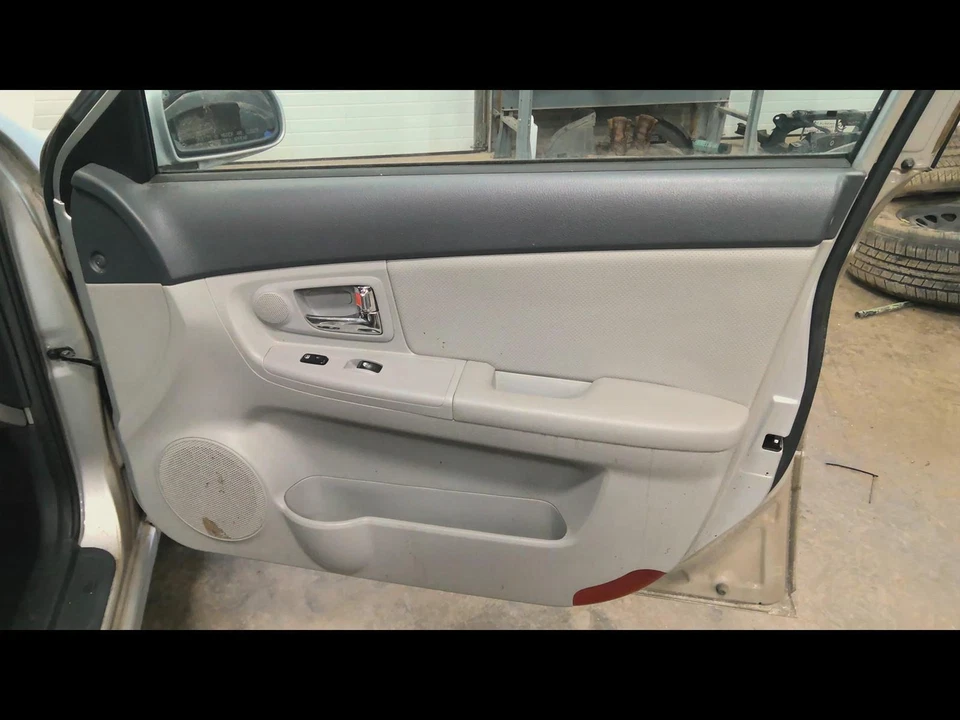 Used Front Right Door Interior Trim Panel fits: 2009 Kia Spectra  Grade A Foto 1 de 4