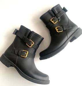 KATE SPADE Boots 7 PAMELA Rain Moto Black Rubber Bow Gold Buckles Ankle Pull On - Picture 1 of 7