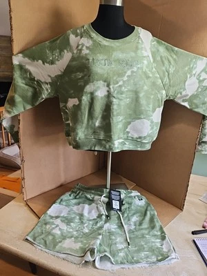 VERDADEIRA RELIGIÃO, Conjunto de 2 Peças, Tiedye, Moletom Raglan Encolhido, Com Shorts, Novo com etiquetas, Tamanho Extra Grande - Imagem 1 de 4