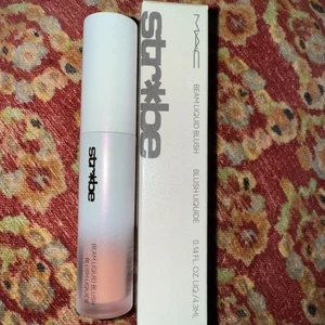 MAC STROBE BEAM LIQUID BLUSH - STARLITE Full Size .14 fl oz Iridescent Finish - Picture 1 of 2