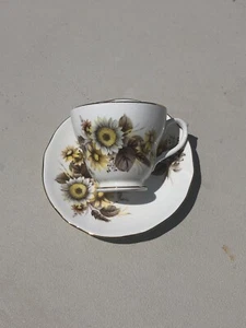 Duchess Bone China Cup & Saucer Pattern #342 Floral England - Picture 1 of 6
