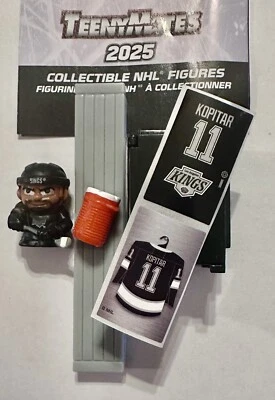 2025 NHL Teenymates Anze Kopitar LA Kings W/Locker, Bench, Label, Gatorade - Image 1 of 2
