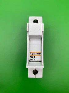 Soporte para fusibles Legrand 01127 32A - Imagen 1 de 3