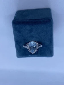 #16 - Anello in Oro 18kt Topazio taglio Goccia 10x7 e Diamanti - Foto 1 di 7