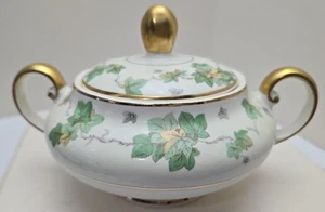 Pope Gosser American Ivy Sugar Bowl with Lid 7" Across - Pattern introduced 1947 - Picture 1 of 11