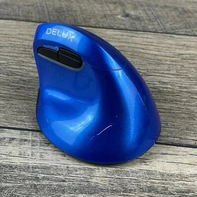 DELUX M618mini Blue Ergonomic Rechargeable 6 Buttons and 2400 DPI Wireless Mouse - Image 1 of 4