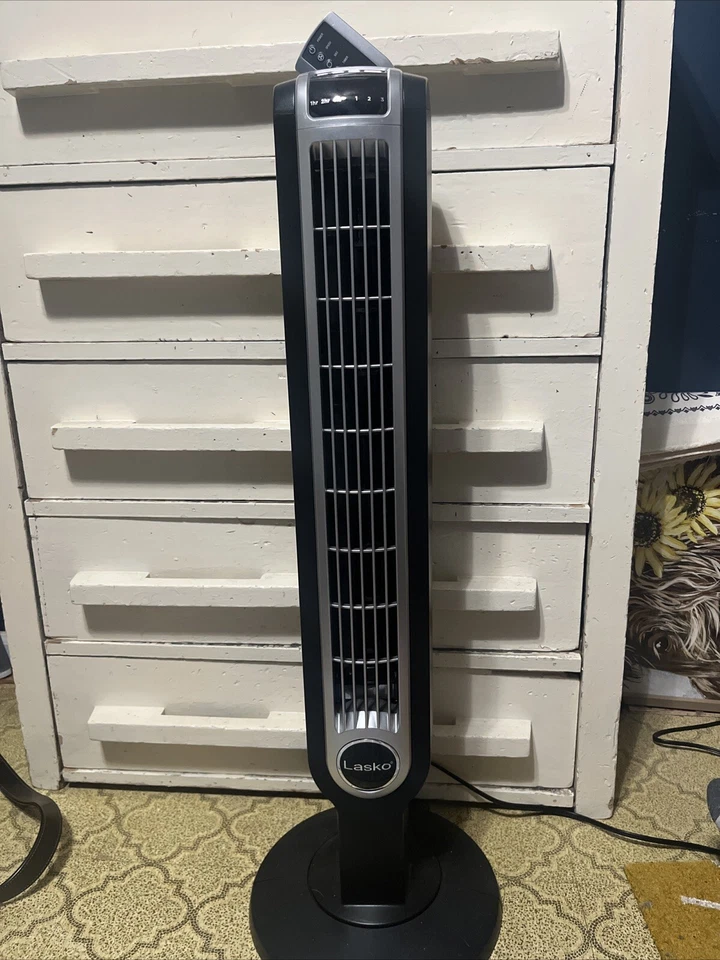 Ventilador de torre Lasko 36" con mando a distancia Las2510 Foto 1 de 1