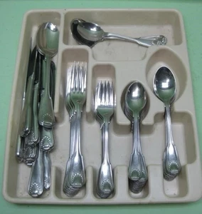 Towle LONDON SHELL Stainless Flatware 18/10 Silverware Serving Pieces Lot of 45 - Picture 1 of 7