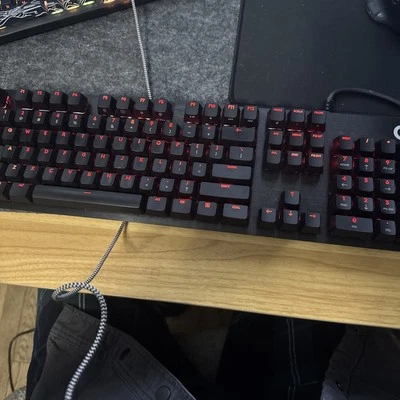 Logitech G512 CARBON RGB Mechanical Gaming Keyboard GX Blue Switch: sticky B key - Image 1 of 3