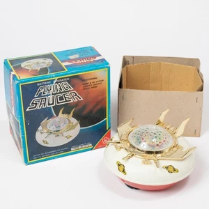 Vintage Battery Operated Flying Saucer KL3101 Bump & Go Lighted Hong Kong Tested - Picture 1 of 12