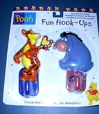 Disney WINNIE the POOH Peel & Stick Room Hooks TIGGER & EEYORE - NUEVO en paquete Foto 1 de 3