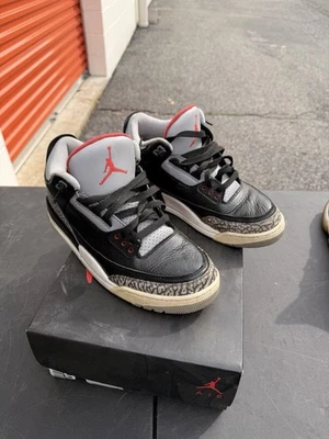 Size 9.5 - Jordan 3 Retro OG Mid Black Cement 3E - Image 1 of 4