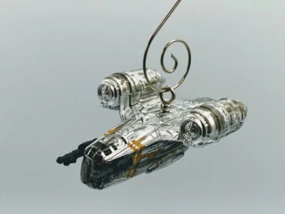 Adorno de Navidad Star Wars: The Mandalorian Razor Crest Foto 1 de 4