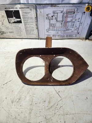 1960 Ford F100 picape farol moldura lado direito do motorista fabricante de equipamento original - Imagem 1 de 2