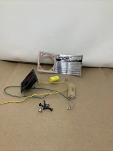 Etiqueta de altavoz y crossover Bose 301 Serie II - Piezas originales - Imagen 1 de 4