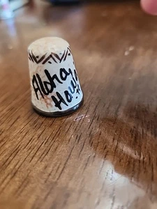 Aloha Hawaii Lu Brown with Flower Thimble 1979 - Picture 1 of 6