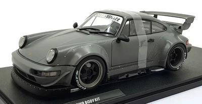 Solido escala 1/18 S1807517 - Porsche 2024 RWB y figura - gris Nardo Foto 1 de 4