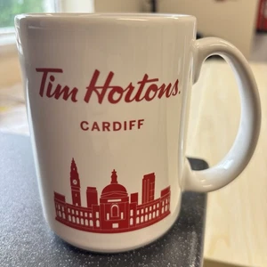 Tim Hortons Cardiff Mug Large Red on White Ceramic City Hall Collectible - Foto 1 di 5