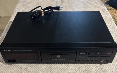 TEAC CD-RW890 Compact Disc Recorder CD/CDR Recorder Deck (No Remote) TESTED - Image 1 of 4