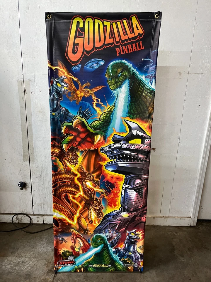 Máquina de pinball Godzilla Banner 24' x 62' Foto 1 de 1