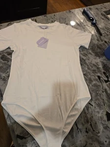 MANGOPOP Women's Scoop Neck Short Sleeve White Bodysuit Size XL NWT - Picture 1 of 8