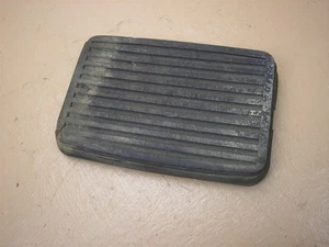 IH Cub Cadet 149 169 129 108 1000 1250 582 1812 Traktor Bremspedal Belag 724-3000 - Bild 1 von 2