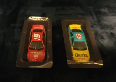 2 (Casey Atwood & John Andretti) NASCAR/Cheerios 2001 Dodge Die-Cast autos sellados Foto 1 de 3