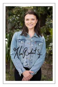 PHOEBE ROBERTS Signed Autograph 6x4 PHOTO Gift Print NEIGHBOURS Freya - Picture 1 of 1