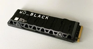 WD Black SN850X NVMe SSD 2 TB M.2 2280 PCIe 4.0 Kühlkörper OVP wie neu must have - Photo 1/13
